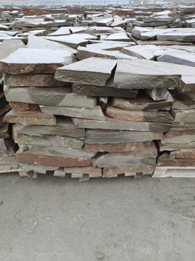 Плитняк песчаник серо-зелёный для мощения 60-65 мм купить в Омске