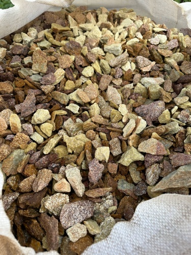 Златолит персиковый декоративная каменная крошка купить в Омске