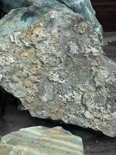 Ландшафтные глыбы зелёные 200-500 килограмм купить в Омске