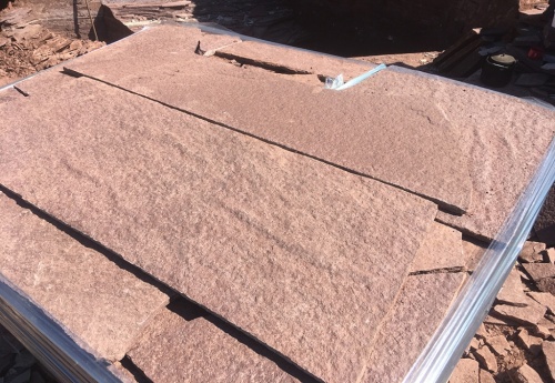 Плитняк лемезит бордовый для ступеней 20-25 мм купить в Омске